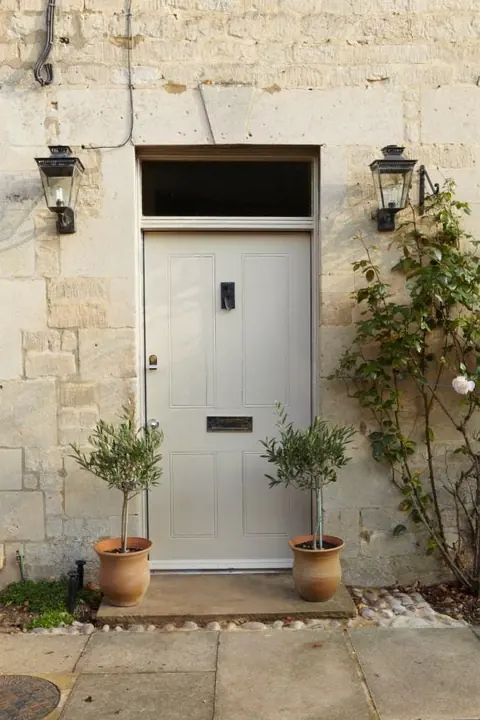 Ambiance peinte en Stony Ground de Farrow & Ball