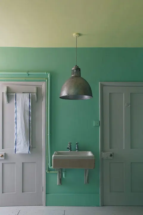 Ambiance peinte en Arsenic de Farrow & Ball