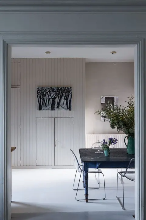 Ambiance peinte en Cornforth White de Farrow & Ball