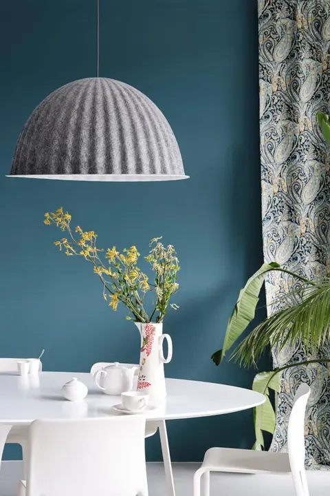 Ambiance peinte en Sloe Blue de Farrow & Ball