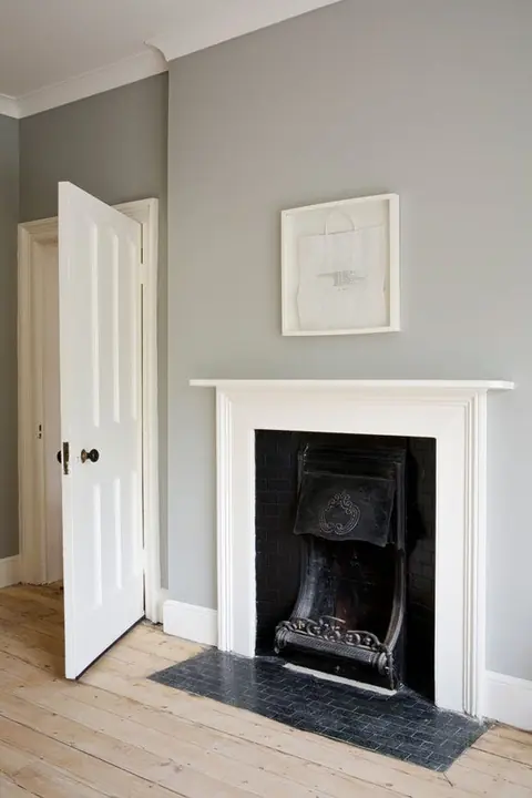 Ambiance peinte en Lamp Room Gray de Farrow & Ball