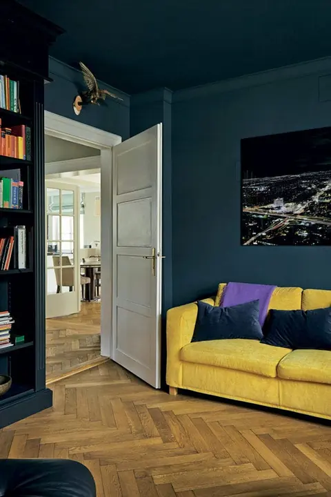 Ambiance peinte en Black Blue de Farrow & Ball