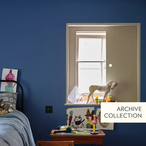 Ambiance peinte en Ultra Marine Blue de Farrow & Ball